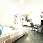 Nellatoni Apartment *