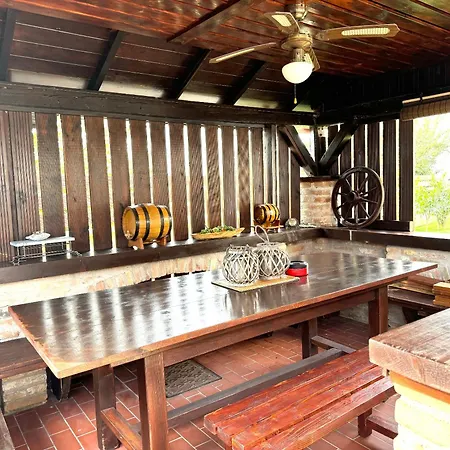 Nellatoni 아파트 메덜린