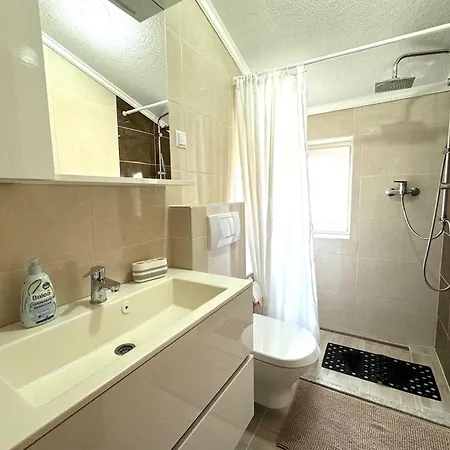 Apartman Nellatoni