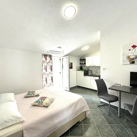 Nellatoni Apartman Medulin